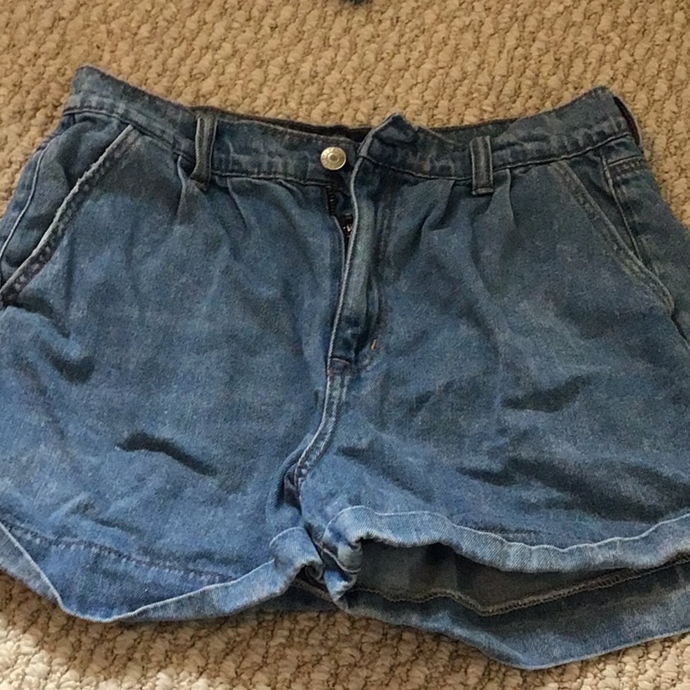 American eagle mom short